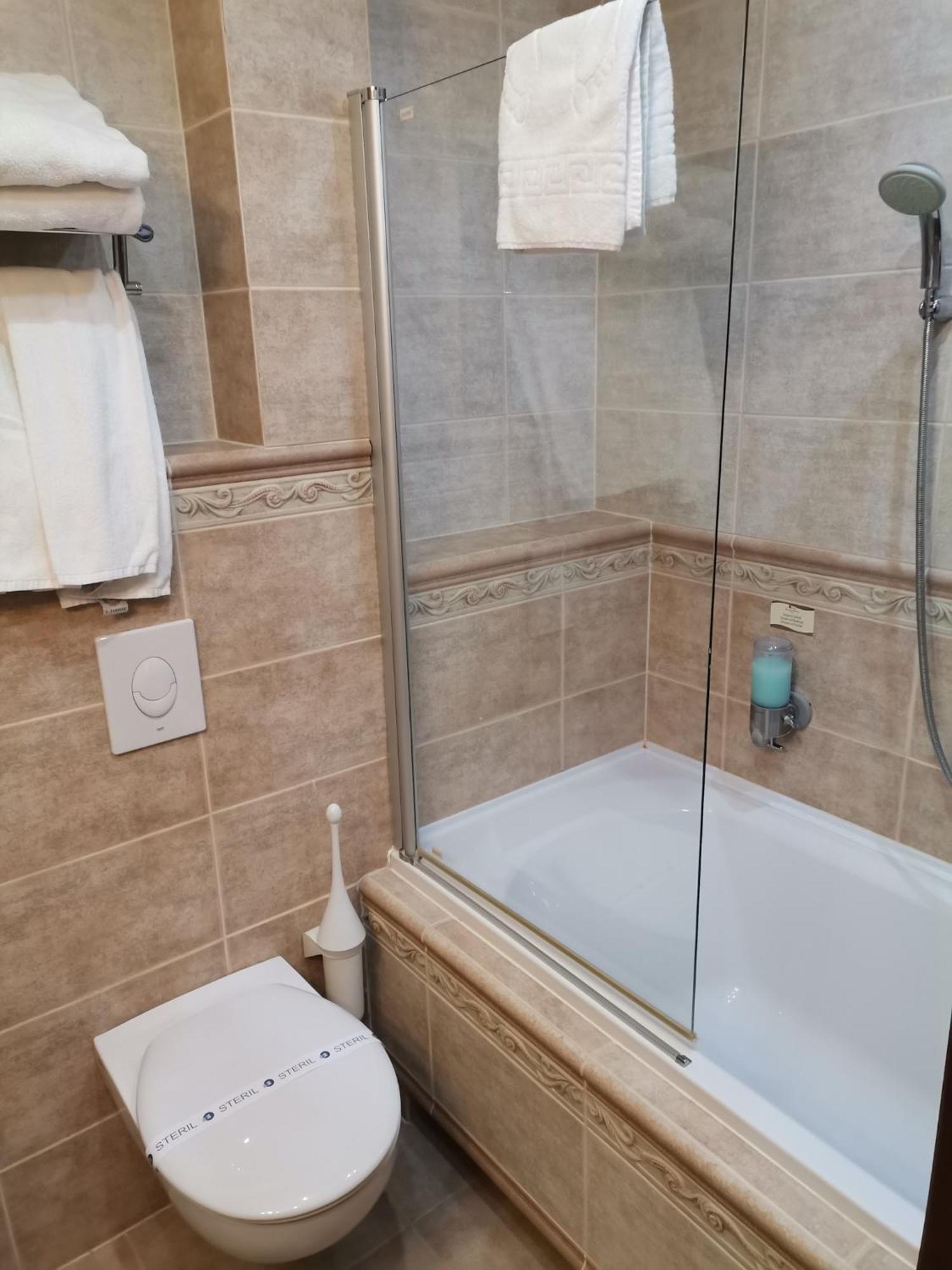 尼姆罗德生态餐厅&酒店 Karcag 外观 照片